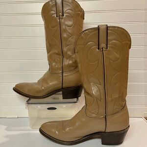 Durango Men's 10 D Leather Pull On Embroidered Cowboy Rodeo Boot Taupe Beige